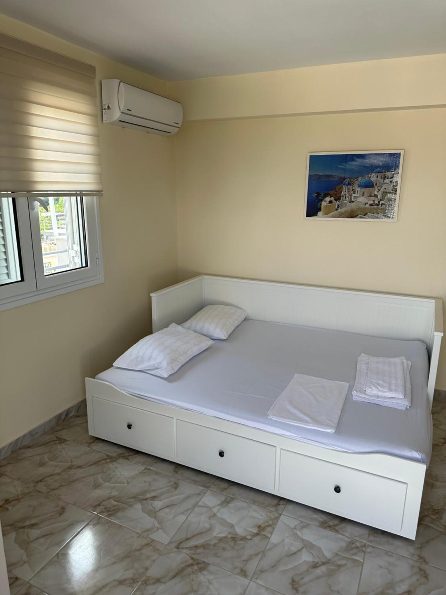 Eretria Apartment ภายนอก รูปภาพ
